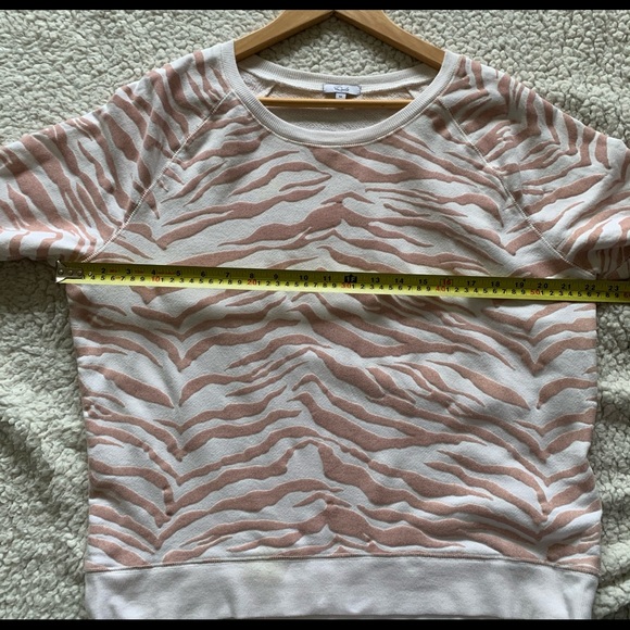 RAILS THEO SWEATSHIRT IN ZEBRA PRINT - Picture 13 of 13